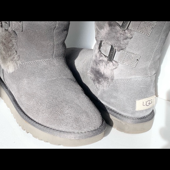 UGG Leather Boots - Picture 6 of 16